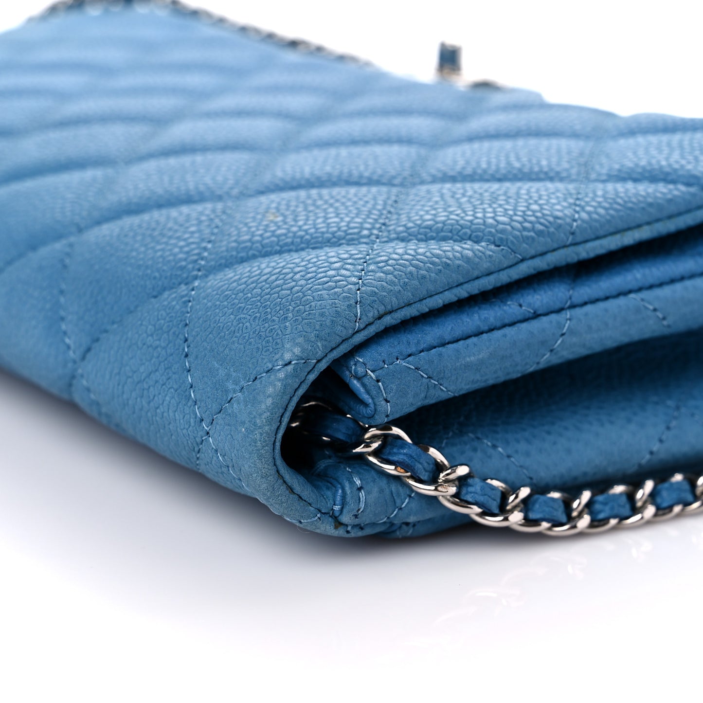 Iridescent Caviar Quilted Clutch With Chain Flap Blue