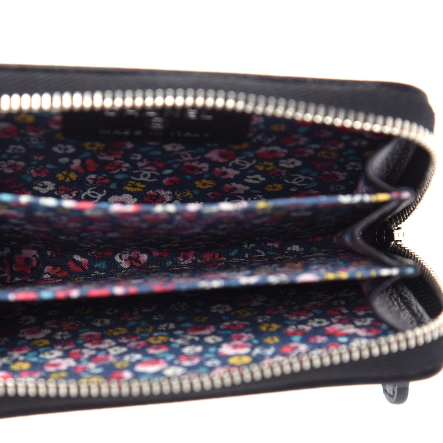 Goatskin Camellia Zip Coin Purse Black