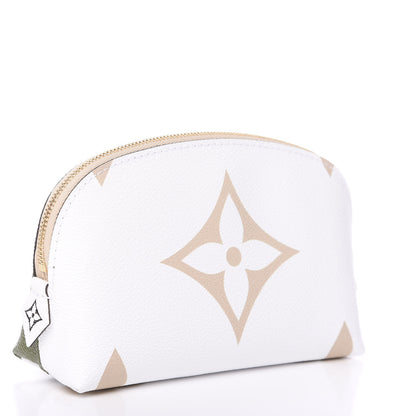 Louis Vuitton Monogram Giant Cosmetic Pouch Kaki 2 of 8