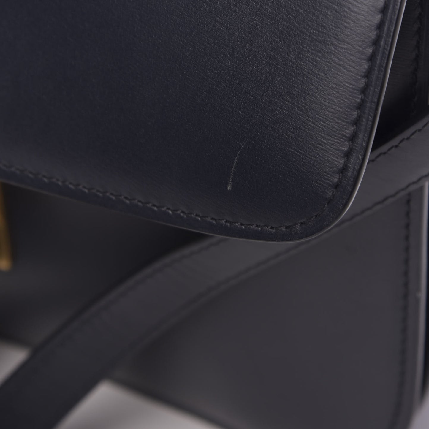 Box Calfskin Medium Classic Box Flap Bag Navy