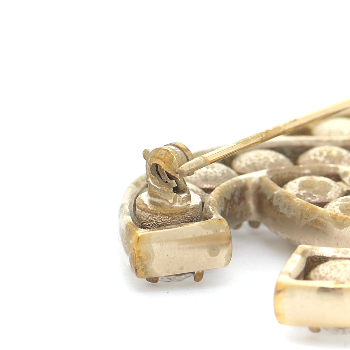 Pearl Crystal CC Brooch Gold Pearly White