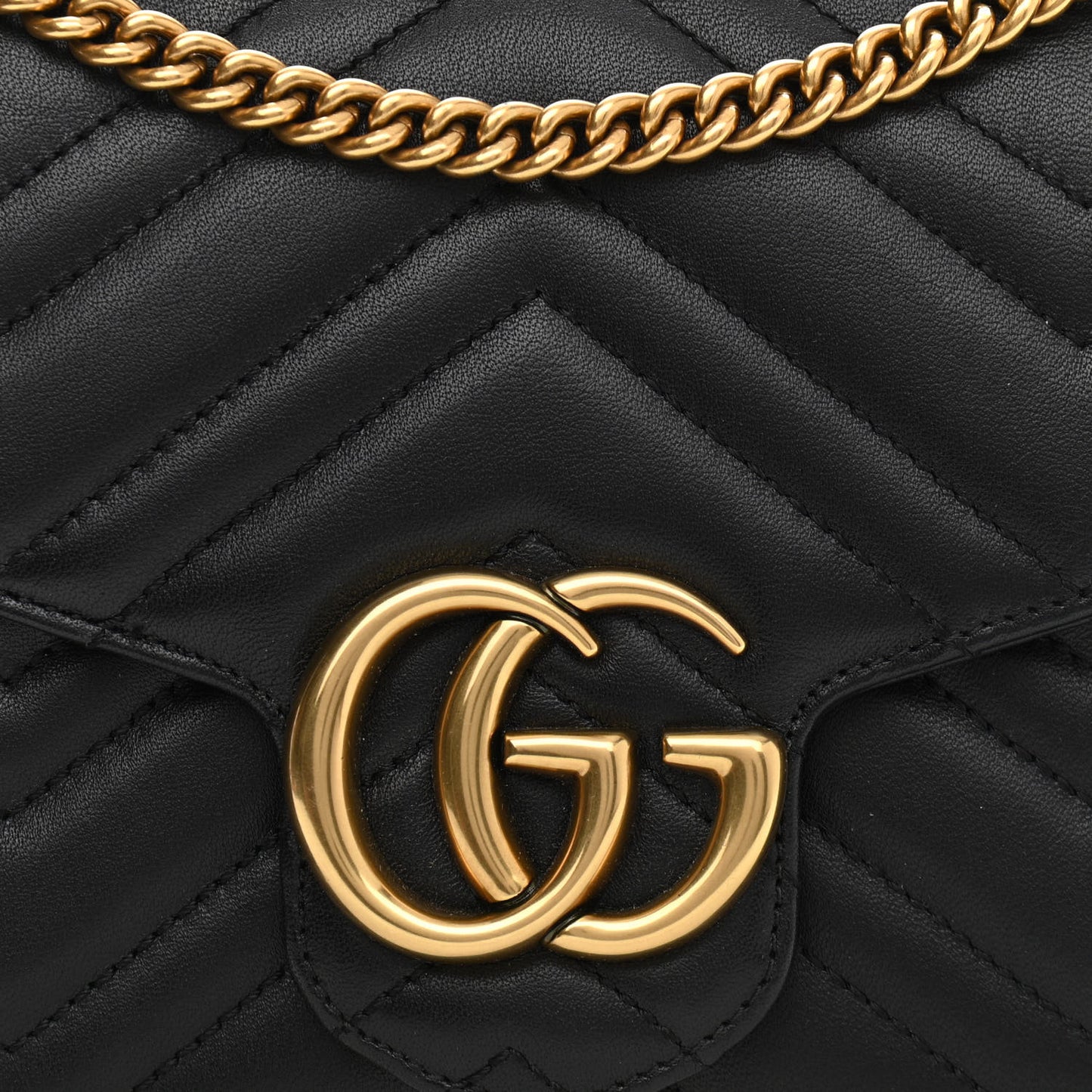 Calfskin Matelasse GG Marmont Chain Wallet Black