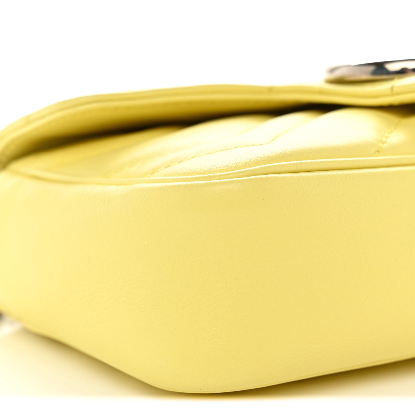 Calfskin Matelasse Super Mini GG Marmont Shoulder Bag Banana