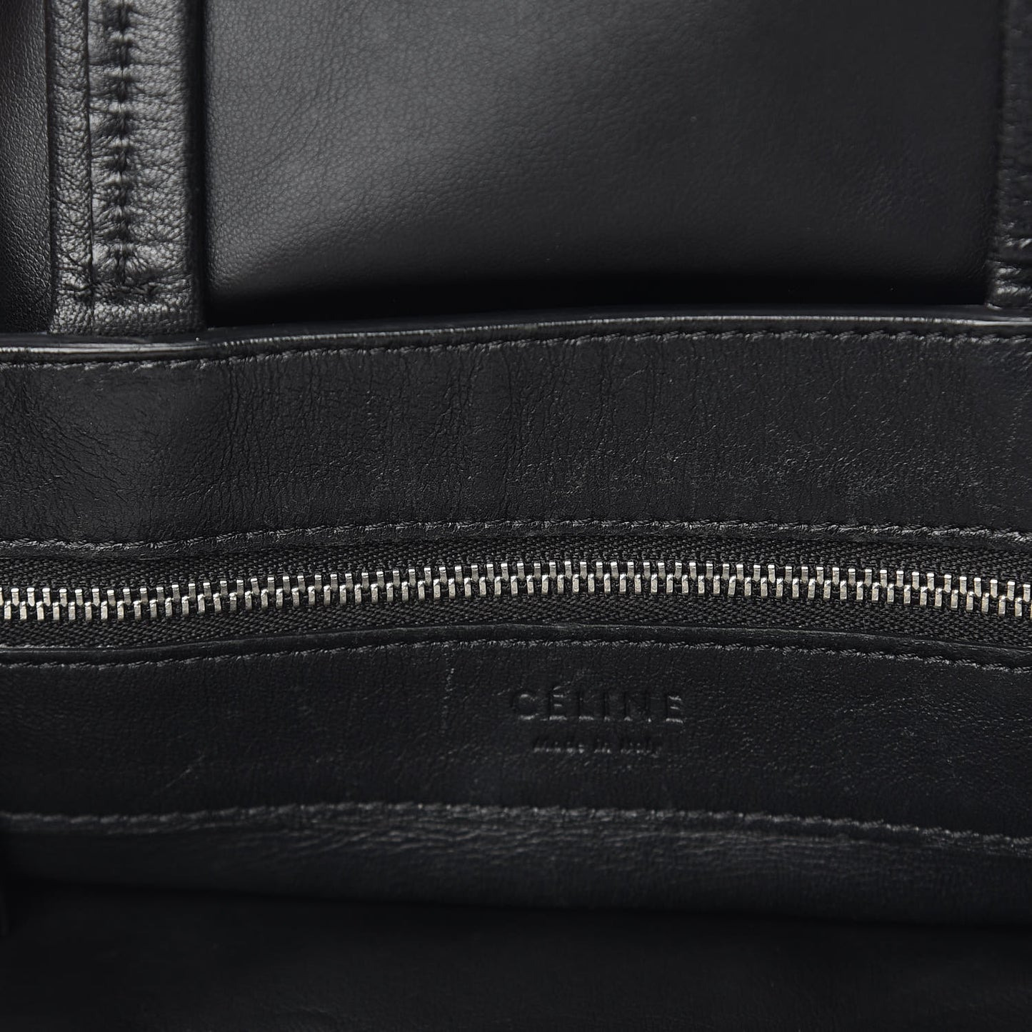 Smooth Lambskin Vertical Zip Cabas Black