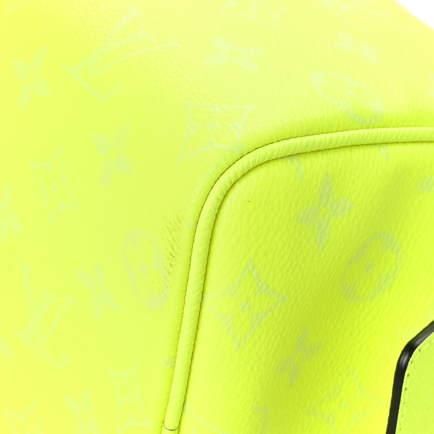 Louis Vuitton Taigarama Dopp Kit Toilet Pouch Neon Yellow 9 of 12