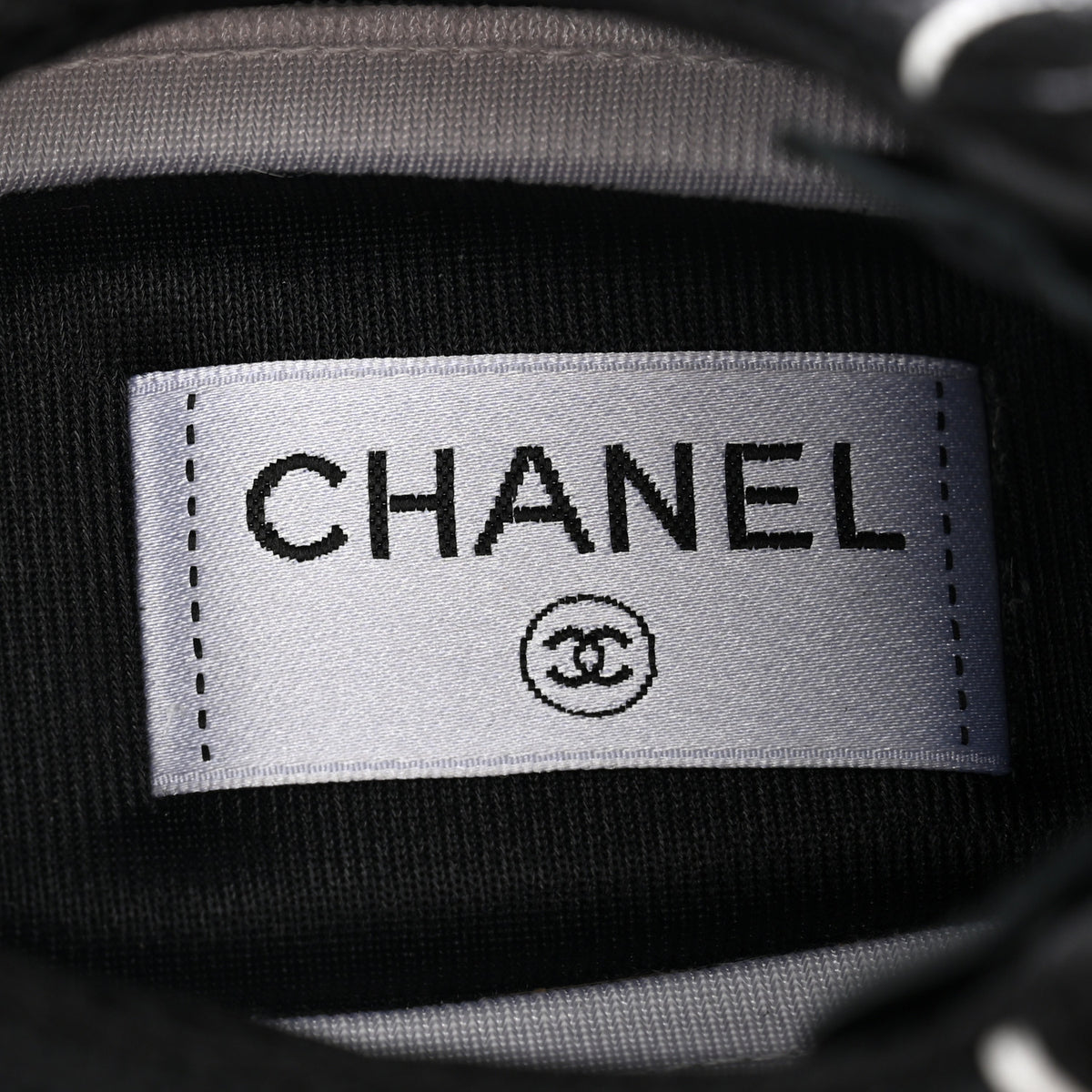 Chanel Mixed Fibers Suede Shiny Calfskin Womens CC Sneakers 38 Black 8 of 10