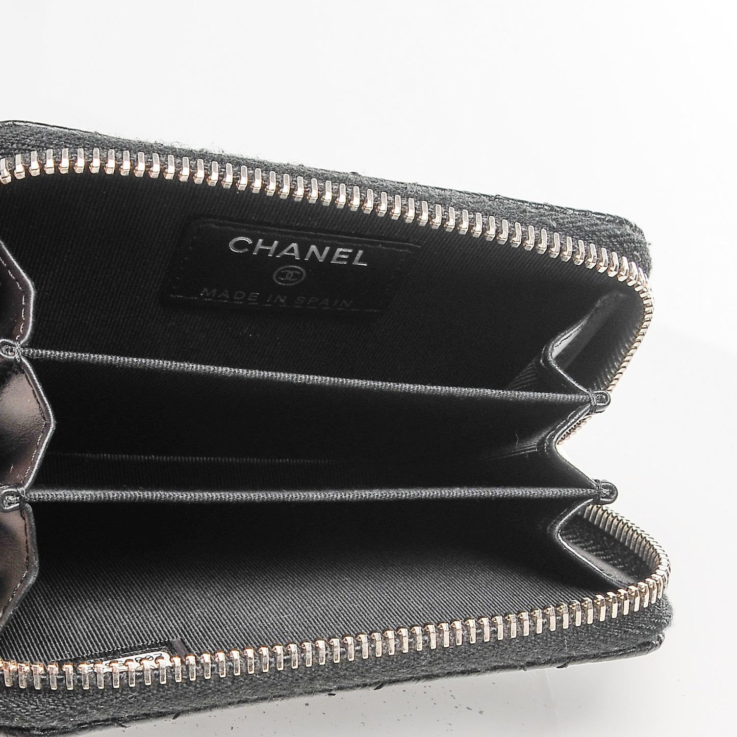 Caviar Quilted Zip Coin Purse Black