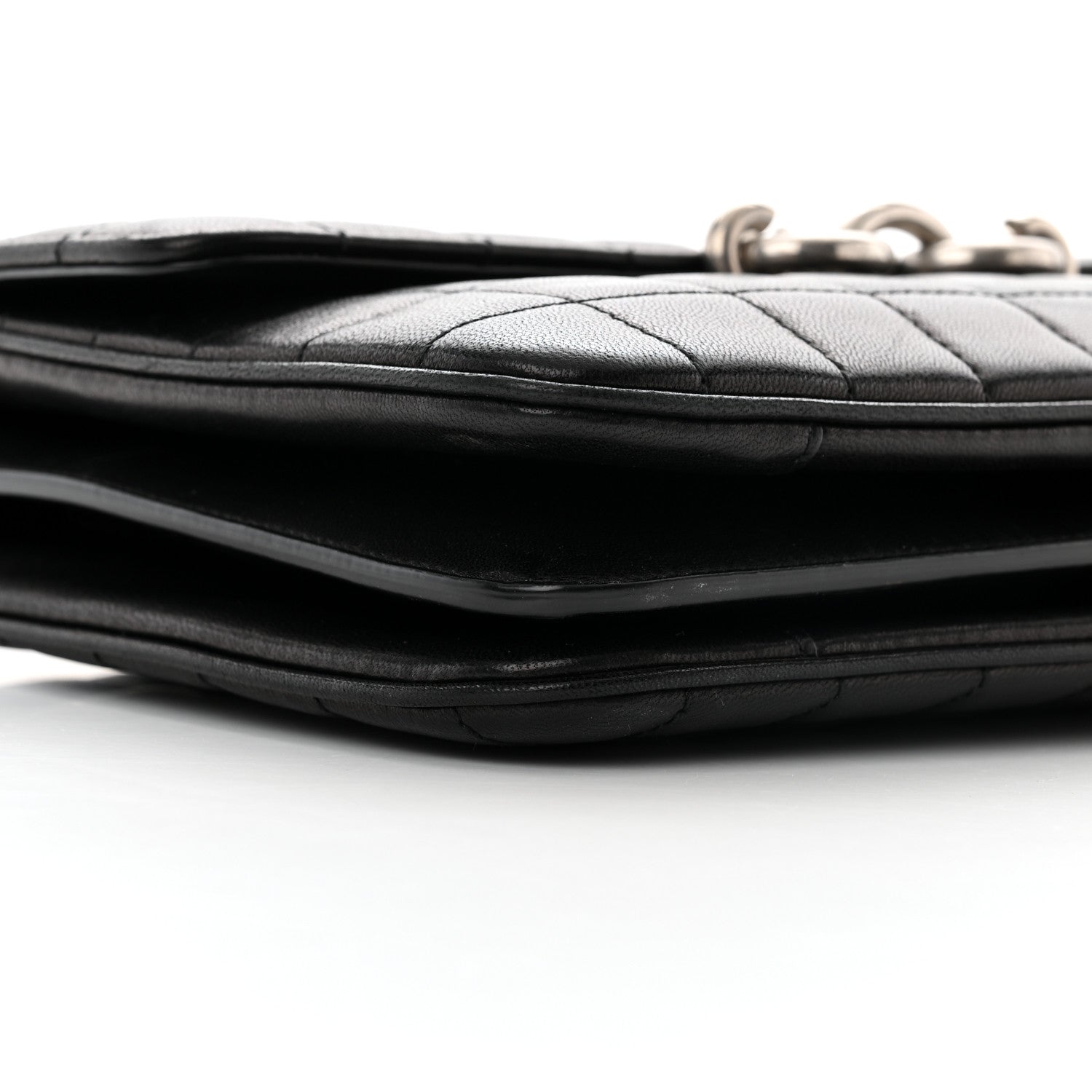 Saint Laurent Lambskin Quilted Le Maillon Satchel Black 9 of 10