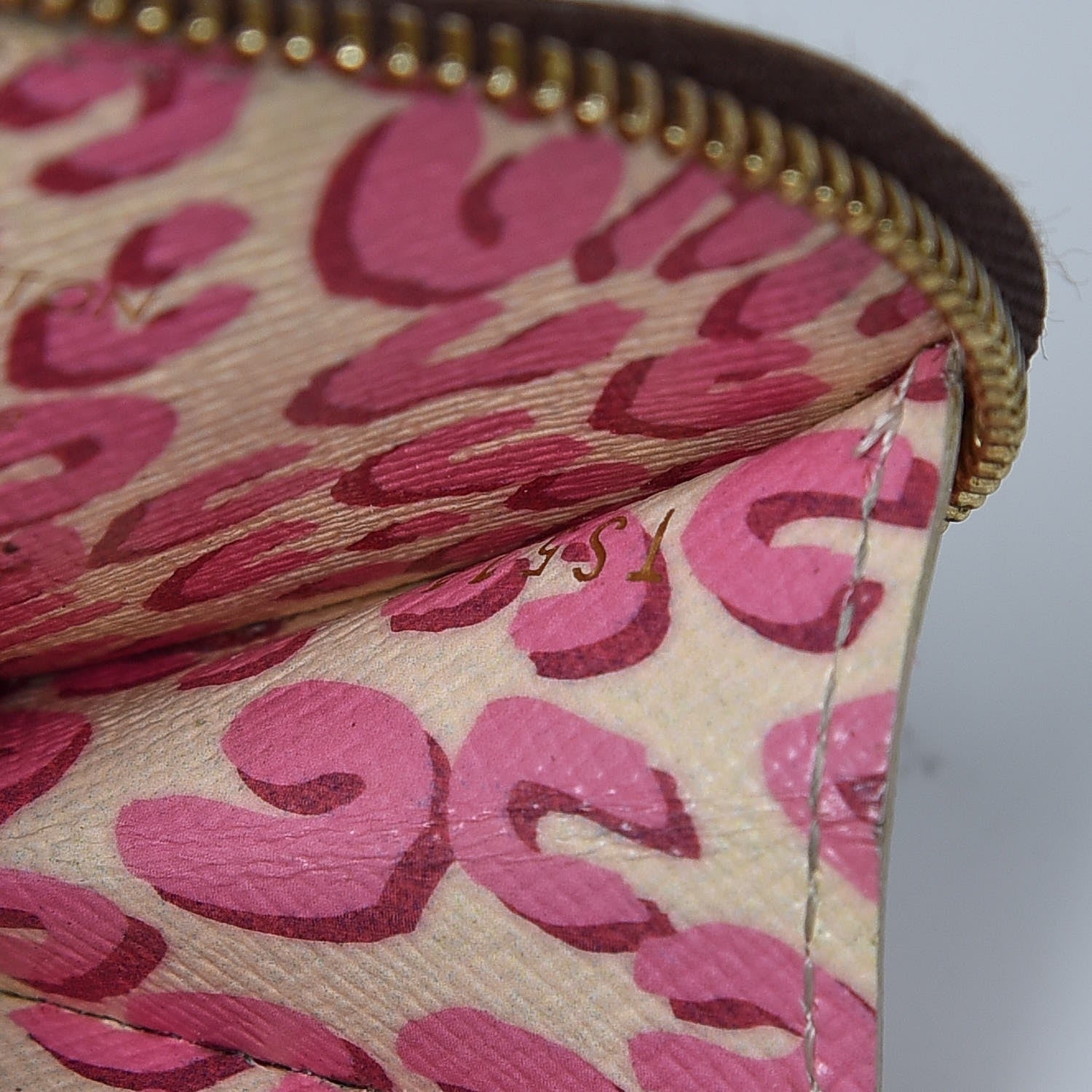 Louis Vuitton Monogram Leopard Coeur Heart Coin Purse Blanc Corail 7 of 8