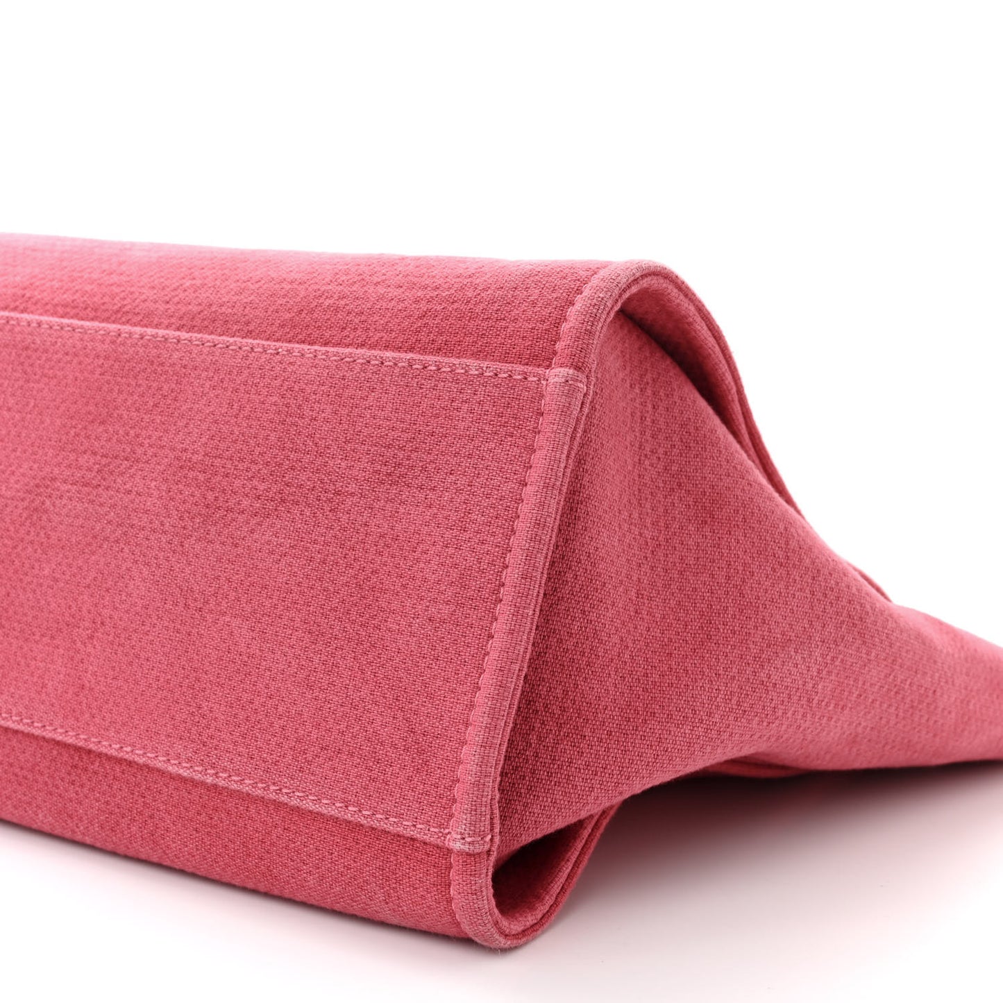 Canvas Medium Deauville Tote Red