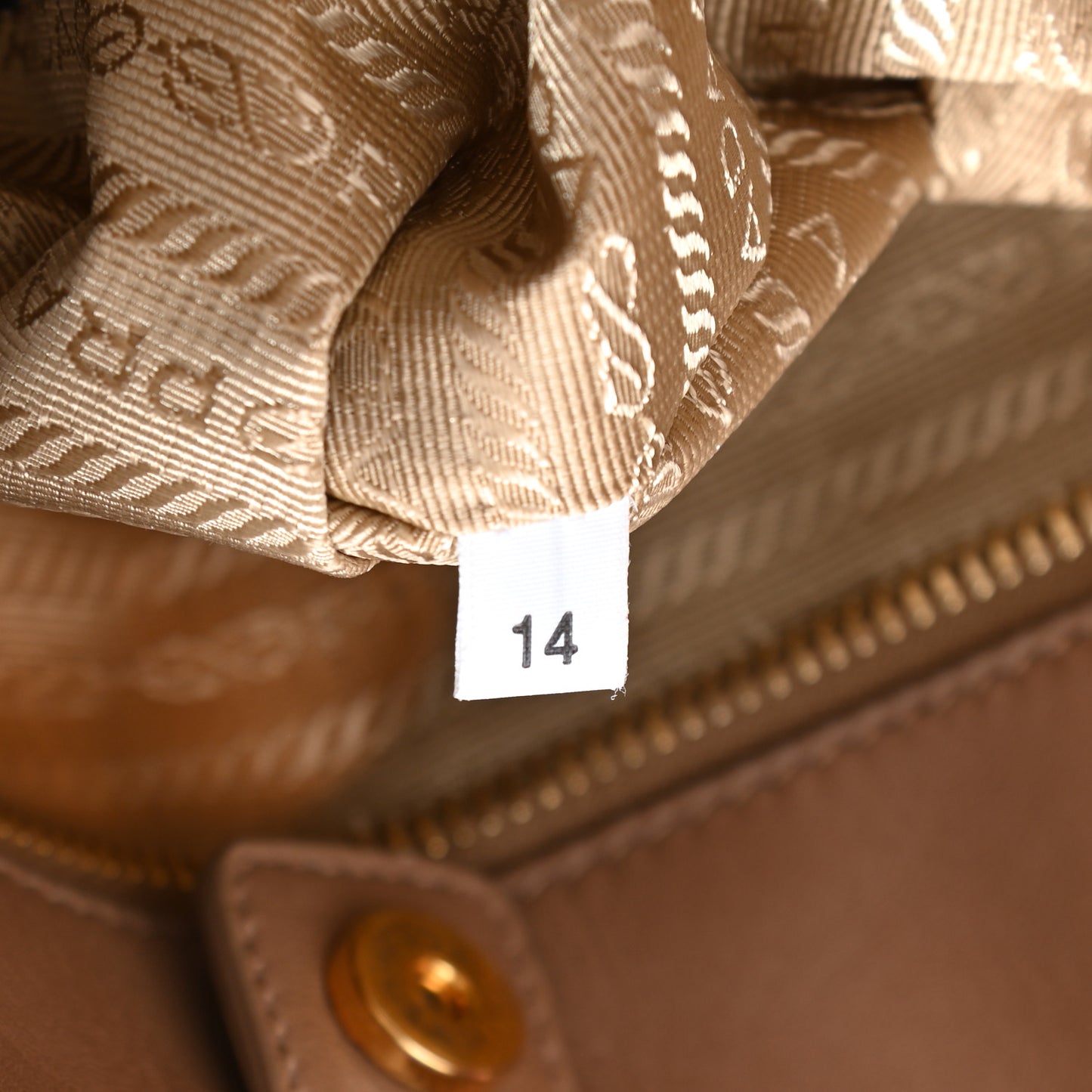 Tessuto Nylon Gaufre Drawstring Tote Cammello