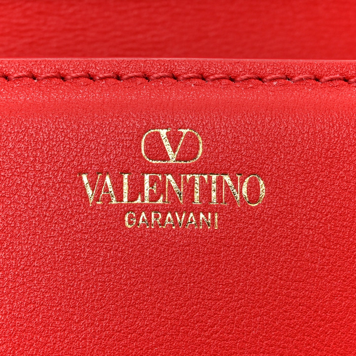 Calfskin Enamel Vlogo Small Loco Shoulder Bag Rouge Pur
