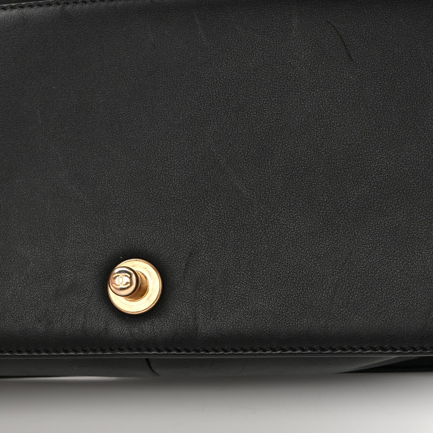 Lambskin Quilted Medium Boy Flap Black