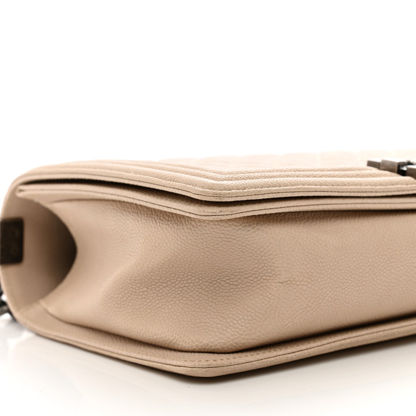 Caviar Quilted New Medium Boy Flap Beige