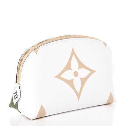 Louis Vuitton Monogram Giant Cosmetic Pouch Kaki 3 of 7