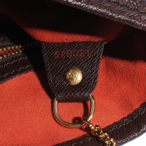 Damier Ebene Marais Bucket 23