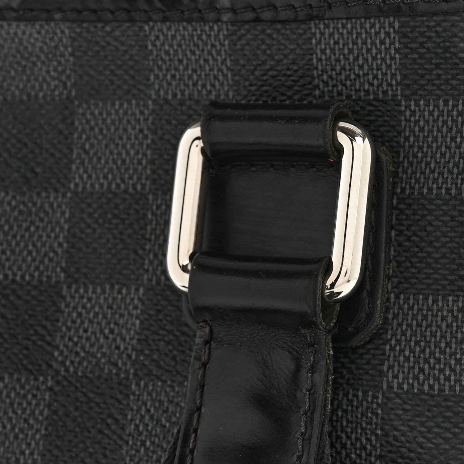 Louis Vuitton Damier Graphite Thomas 13 of 15