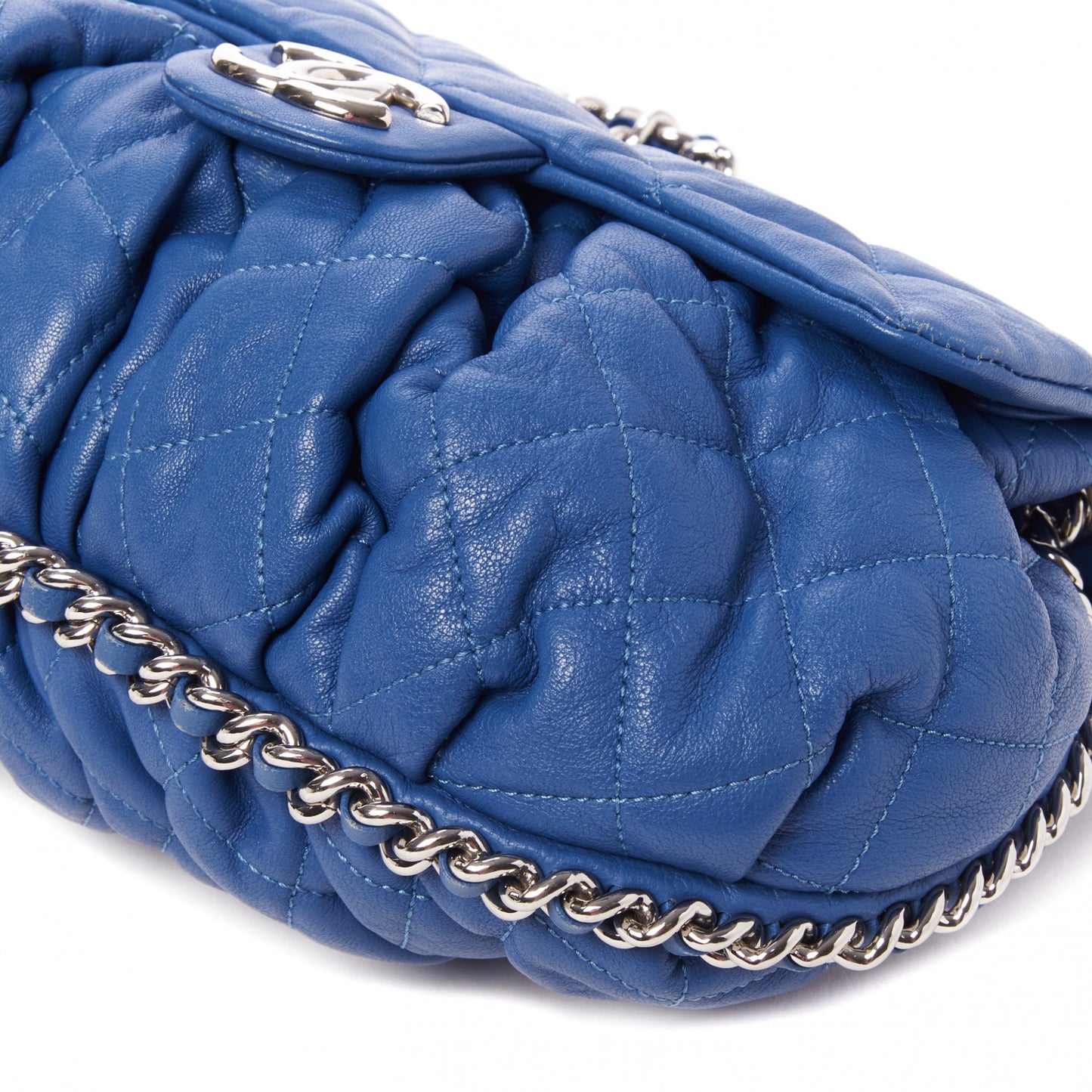Washed Lambskin Chain Around Medium Messenger Blue