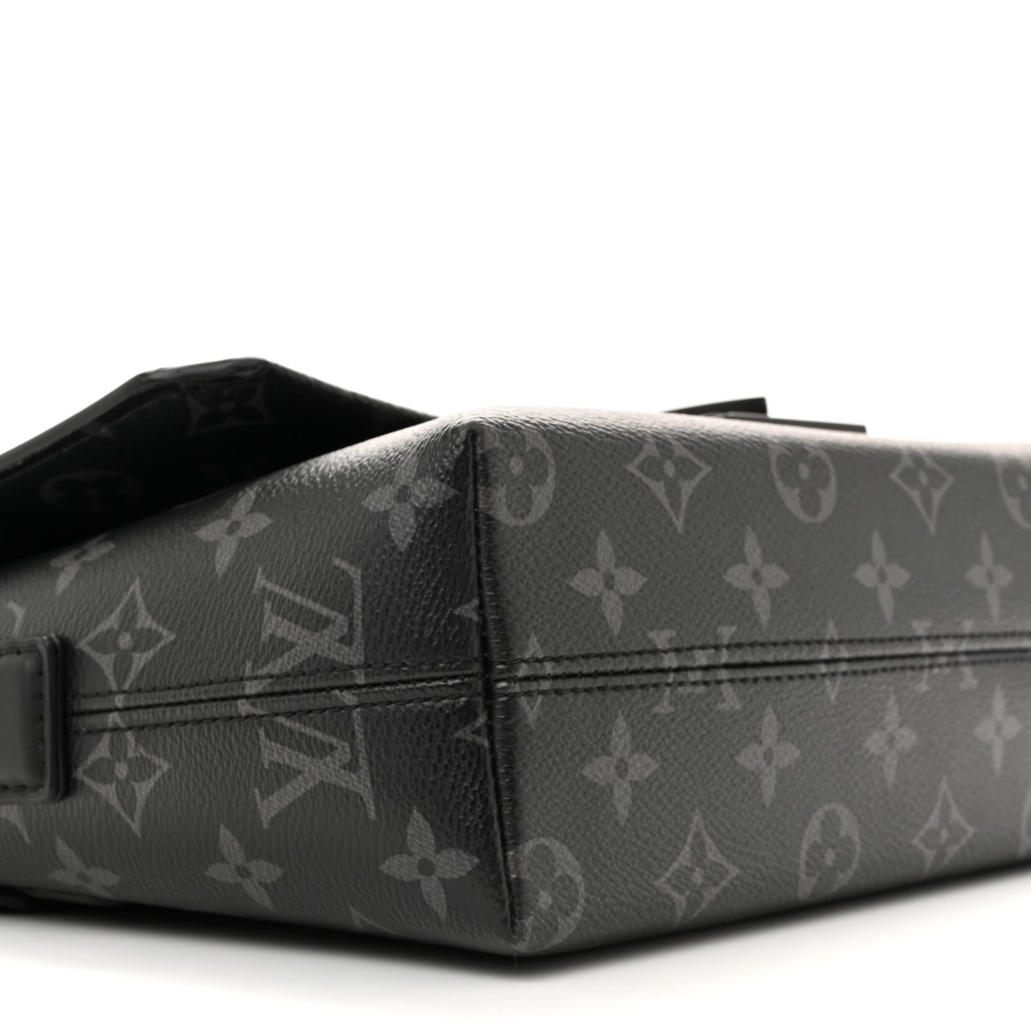 Monogram Eclipse S-Cape Messenger