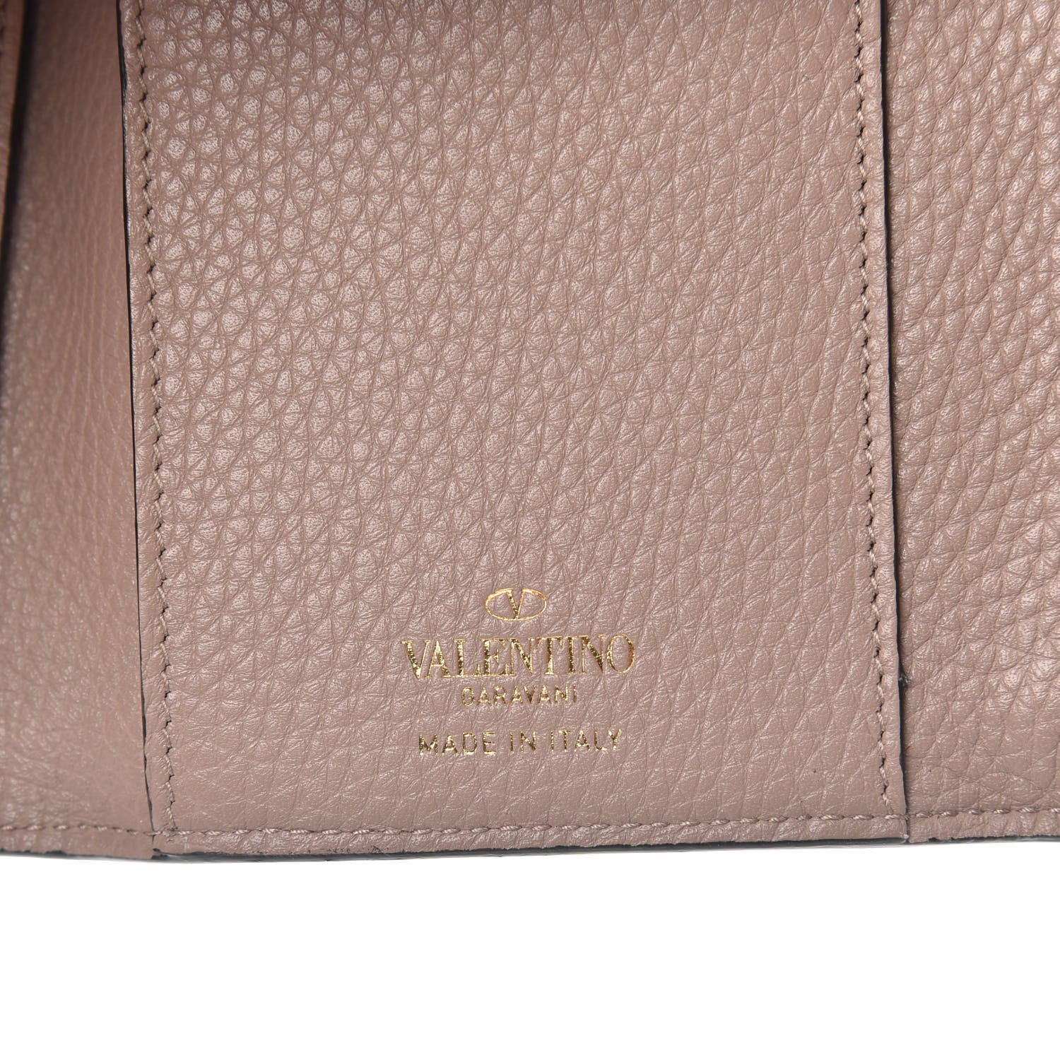 Valentino Garavani Pebbled Calfskin Bi-Fold Rockstud Wallet Poudre 6 of 6