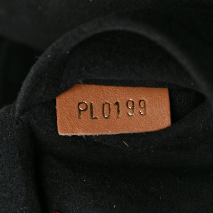 Louis Vuitton Reverse Monogram Giant Boite Chapeau Souple 7 of 22