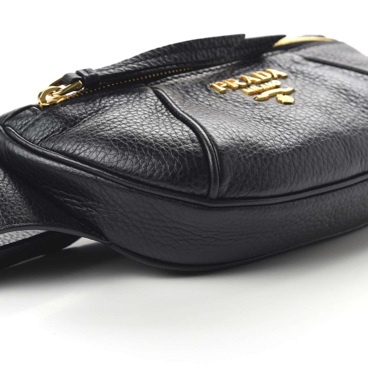 Vitello Daino Small Belt Bag Black