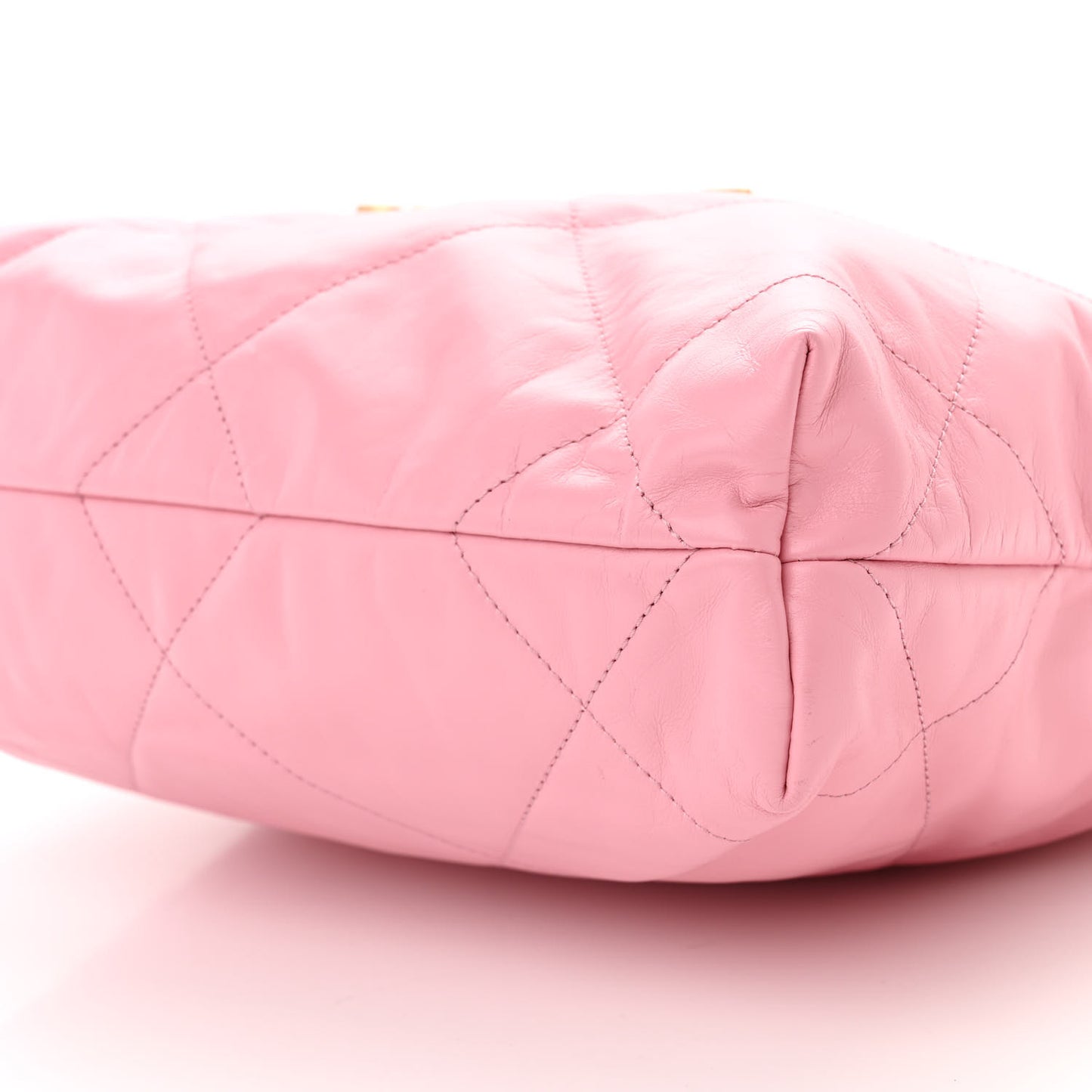 Shiny Calfskin Quilted Small Chanel 22 Light Pink