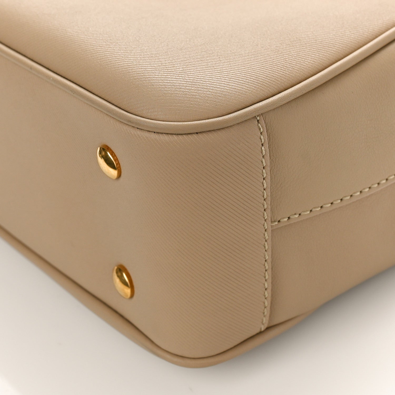 Burberry Trench Calfskin Medium DK88 Top Handle Bag Honey 8 of 8