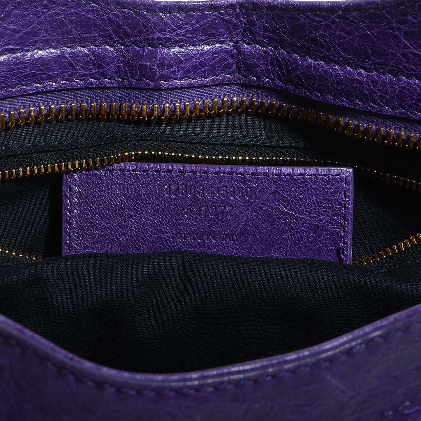 Agneau Giant 21 Gold Hardware City Dark Violet