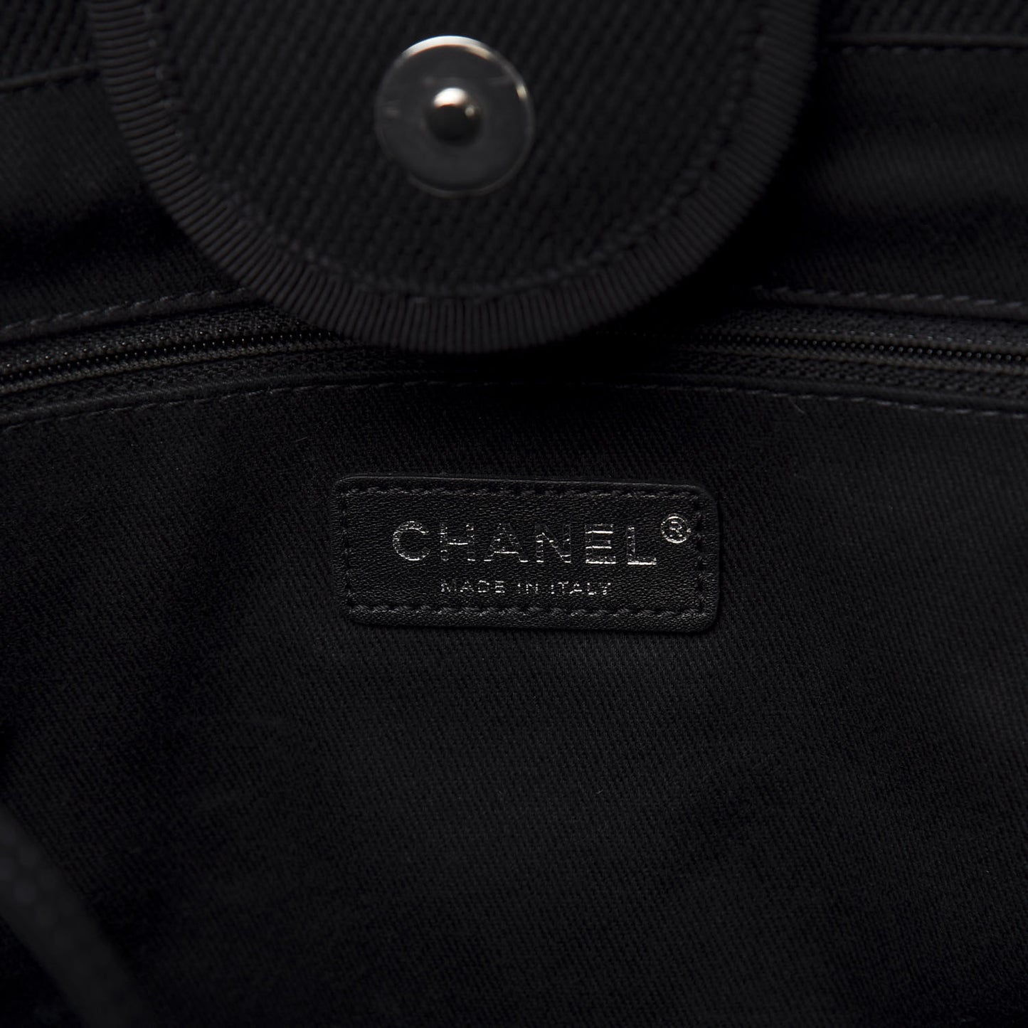 Canvas Pearl Medium Deauville Tote Black