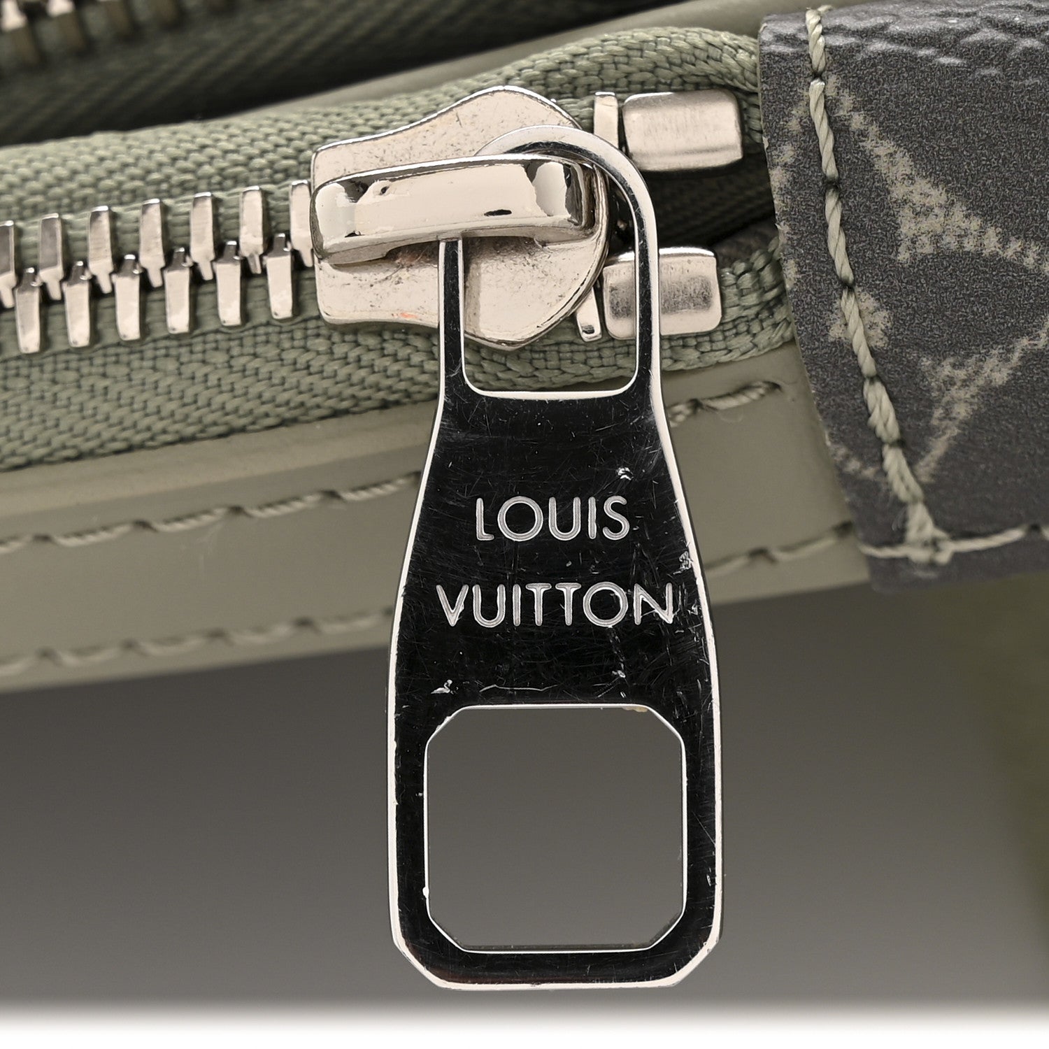 Louis Vuitton Monogram Gradient Avenue Sling Bag NM Kaki 12 of 12