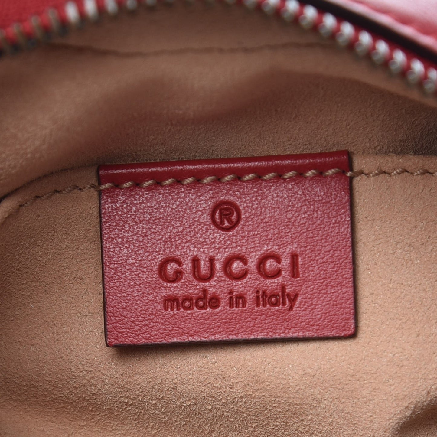 Calfskin Matelasse Mini GG Marmont Chain Shoulder Bag Hibiscus Red