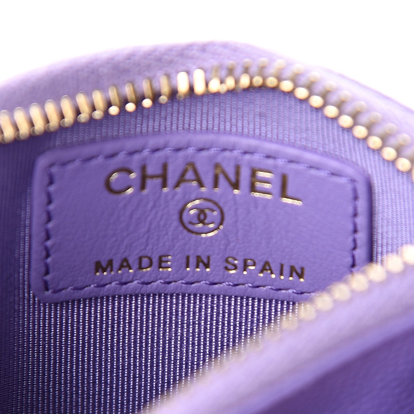 Caviar Quilted CC Zip Card Holder Purple