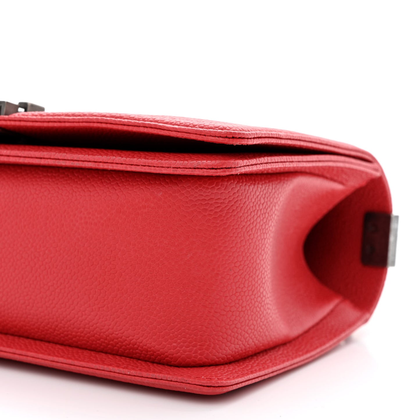 Caviar Chevron Quilted Medium Boy Flap Red
