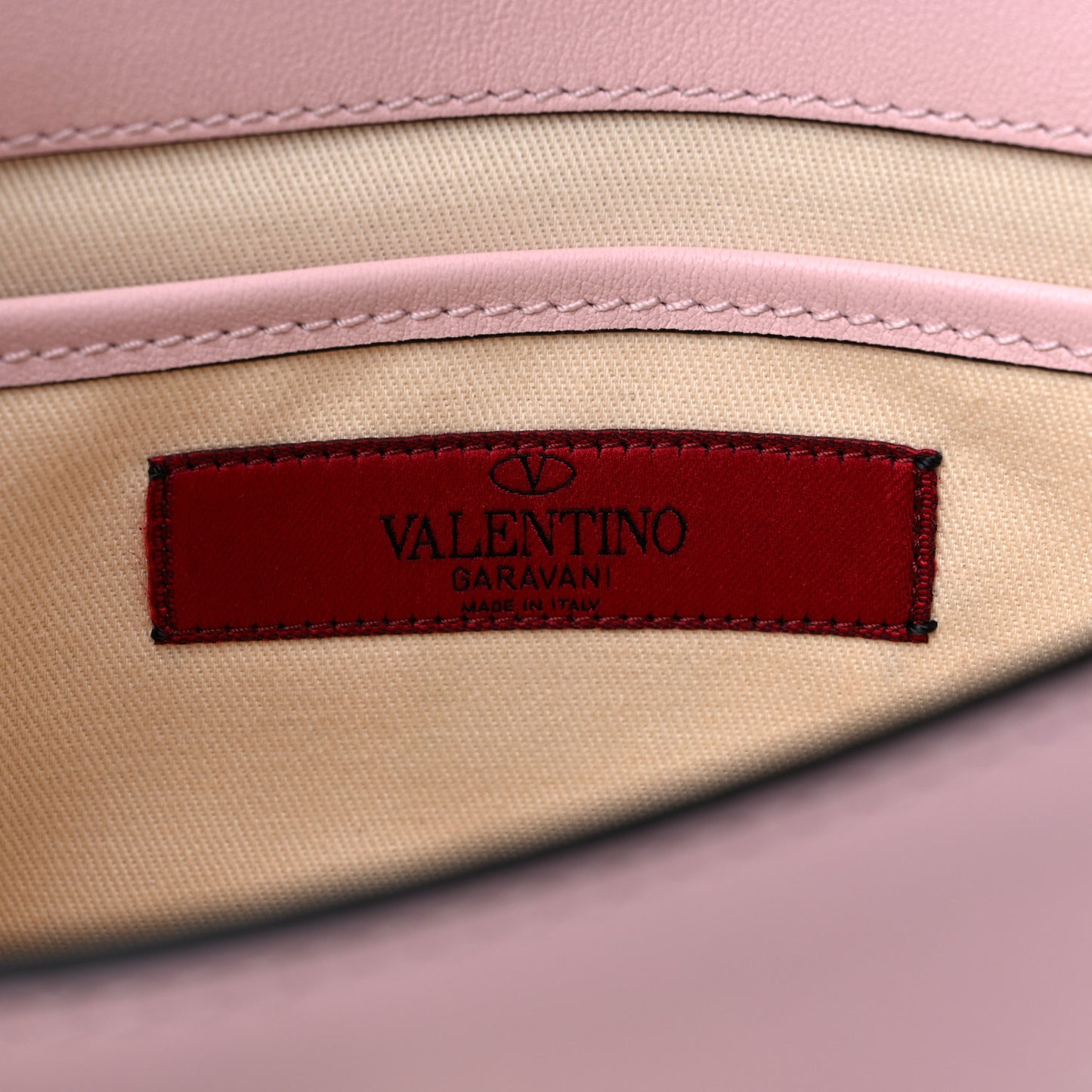 Vitello Medium Rockstud Flip Lock Crossbody Bag Rose Quartz