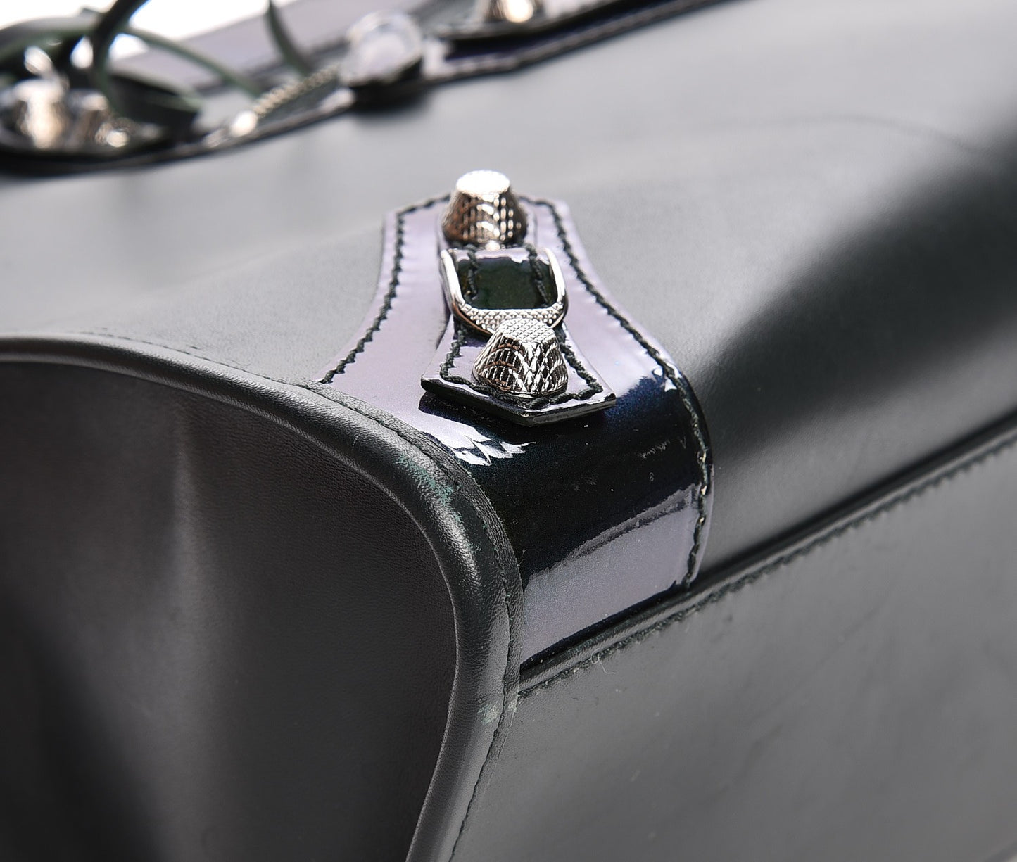 Smooth Calfskin Metallic Patent Giant 12 Silver Hardware City Vert Poker Fonce