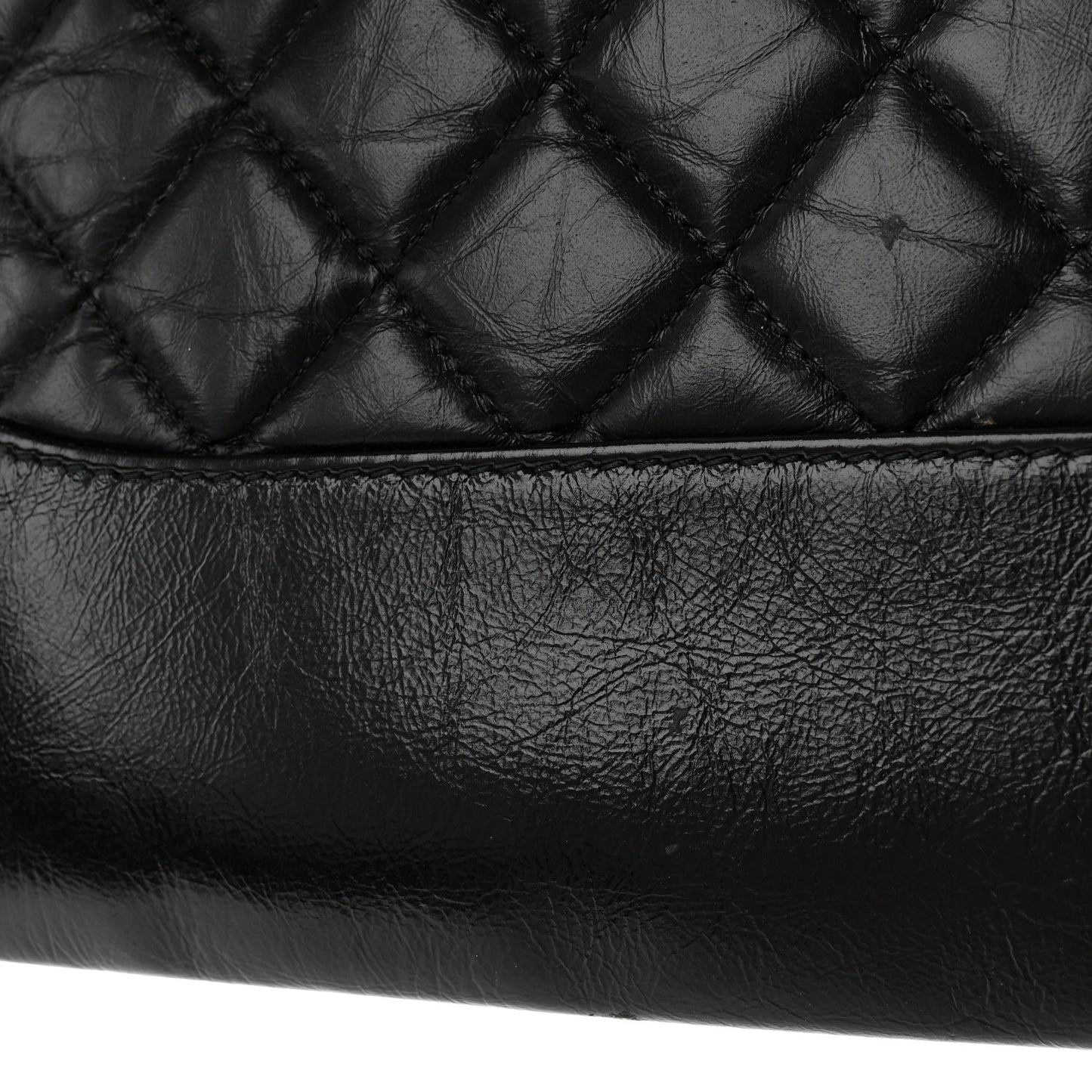 Aged Calfskin Quilted Medium Gabrielle Cosmetic Case Black