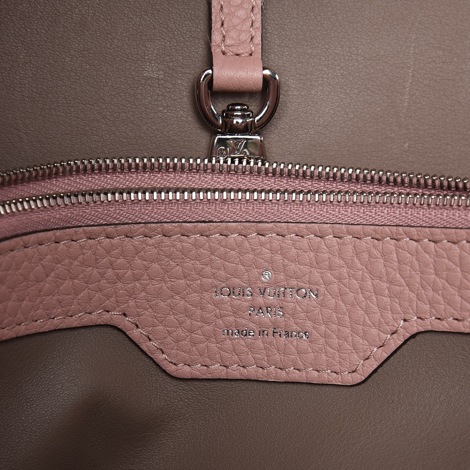 Louis Vuitton Taurillon Python Capucines MM Magnolia 6 of 6