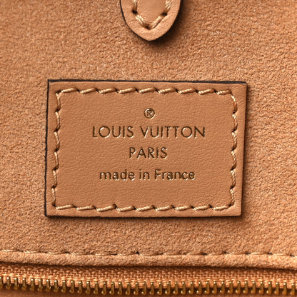 Louis Vuitton Empreinte Monogram Giant Onthego MM Arizona Creme 6 of 8