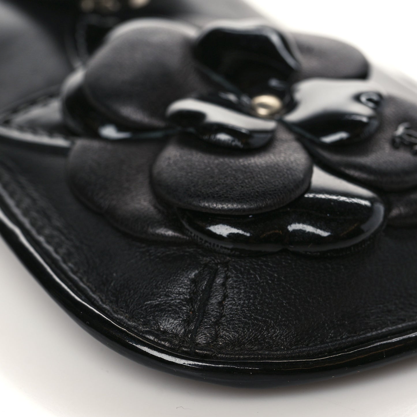 Lambskin Patent Calfskin Camellia Phone Case Black