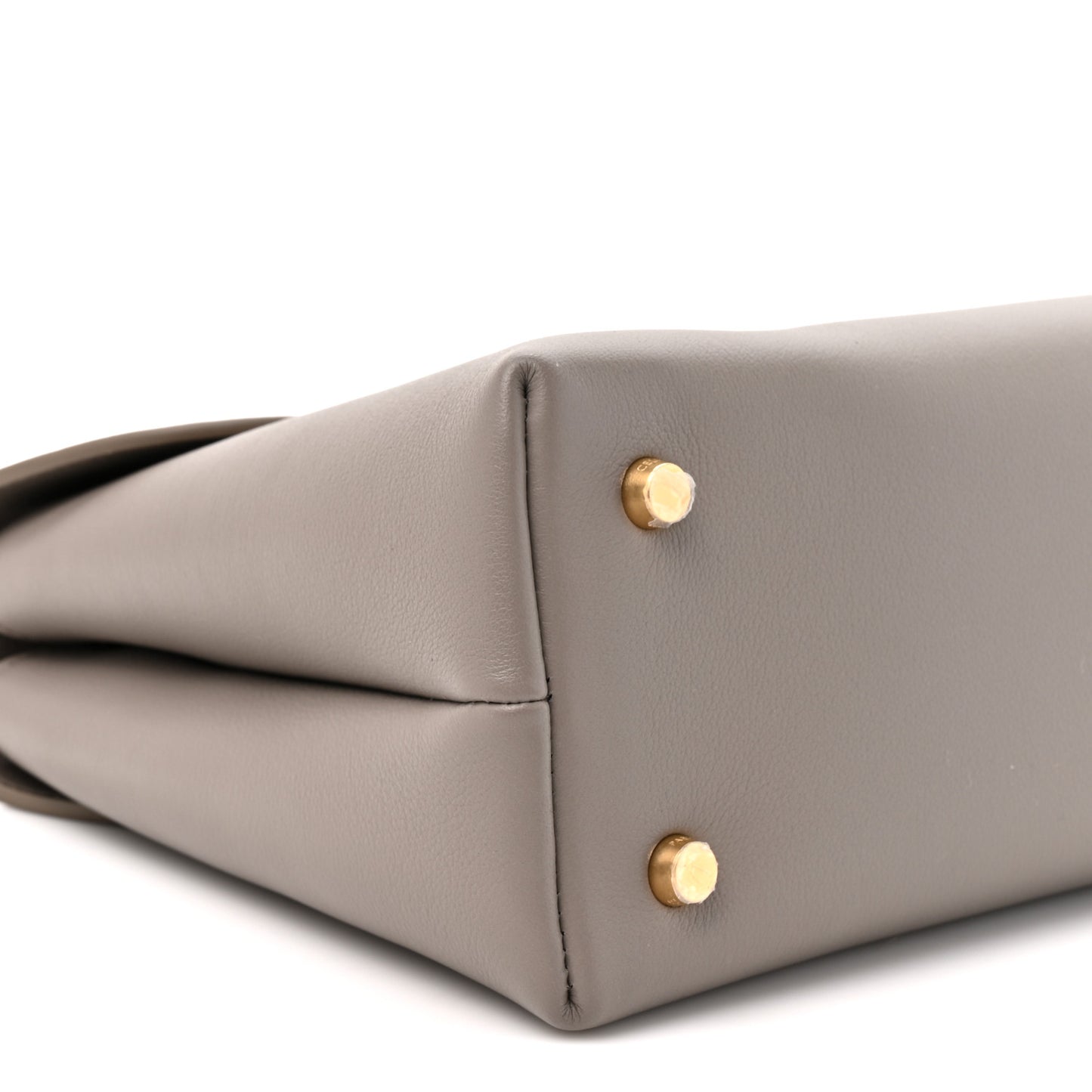Supple Calfskin Medium Nino Pebble