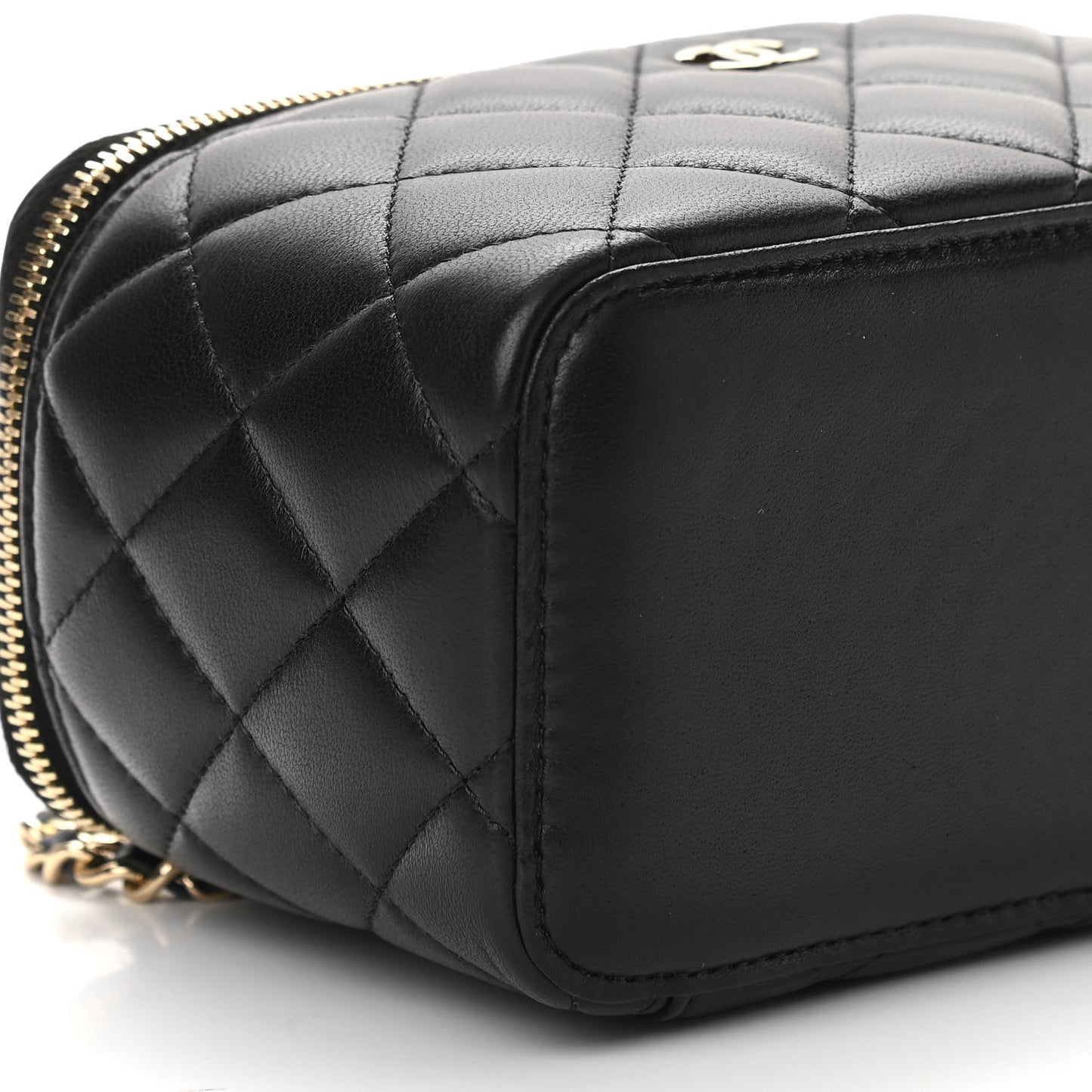 Lambskin Quilted Small Vanity Case With Chain Black