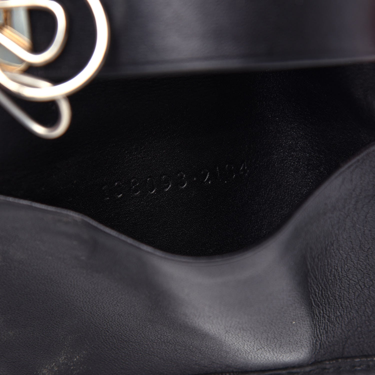 Gucci Guccissima 6 Key Holder Case Black 7 of 7