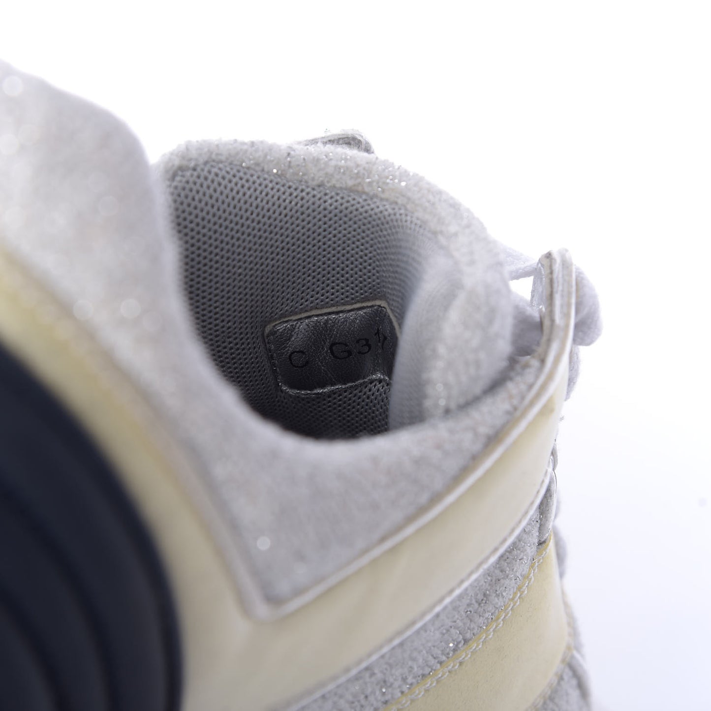Iridescent Terry Cloth PVC Calfskin Sneakers 44 Silver