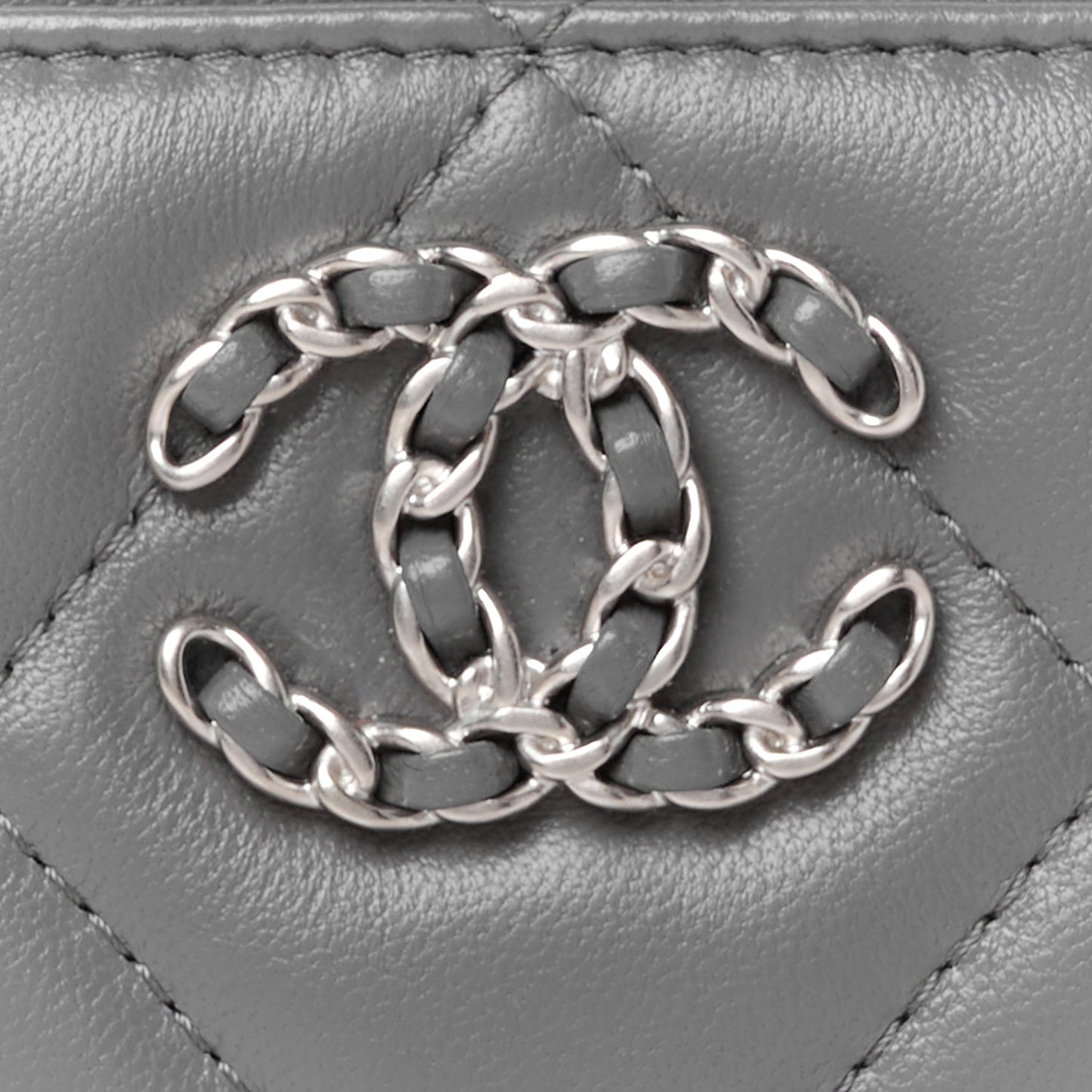 Lambskin Quilted Chanel 19 Card Holder Dark Grey