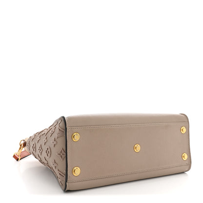 Louis Vuitton Calfskin Monogram Tufting On My Side Galet 4 of 11
