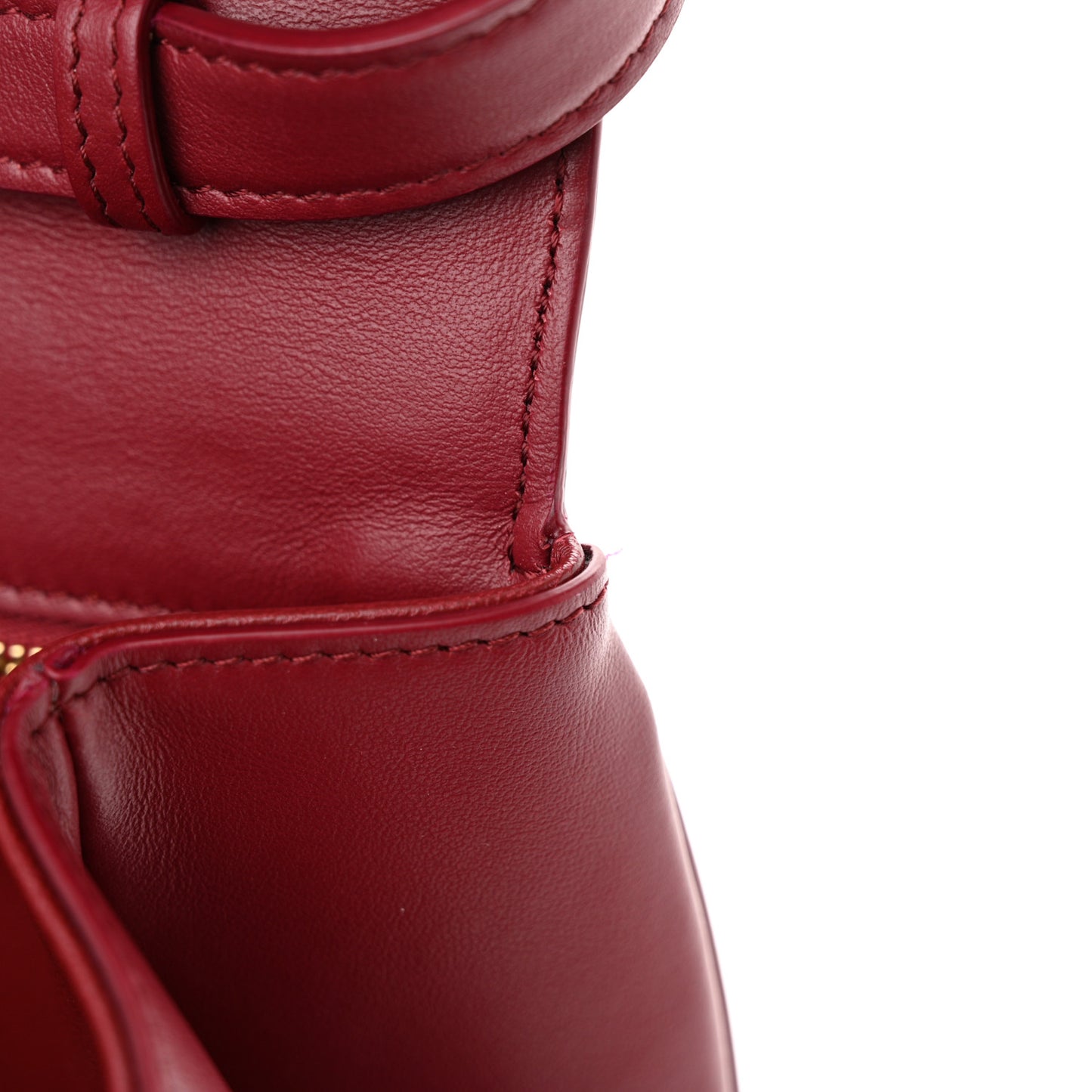 Smooth Calfskin Medium Tabou Carmin