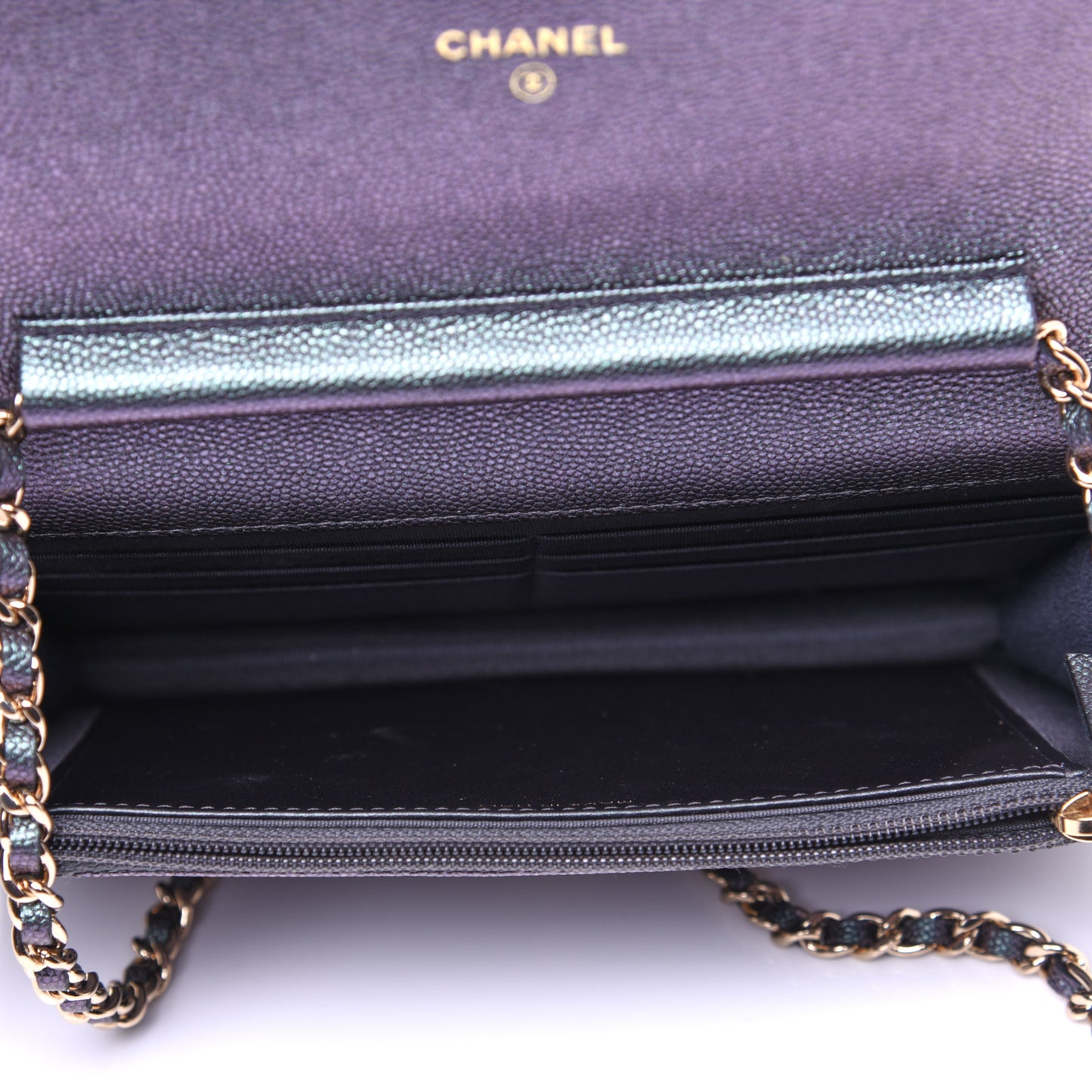 Iridescent Caviar Quilted Wallet On Chain WOC Black
