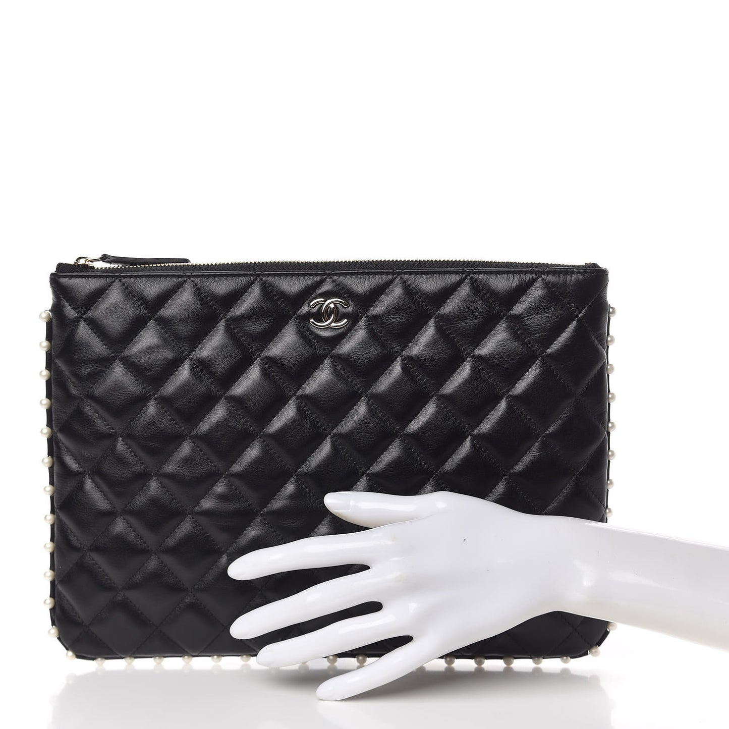 Calfskin Quilted Pearl Medium Cosmetic Case Black