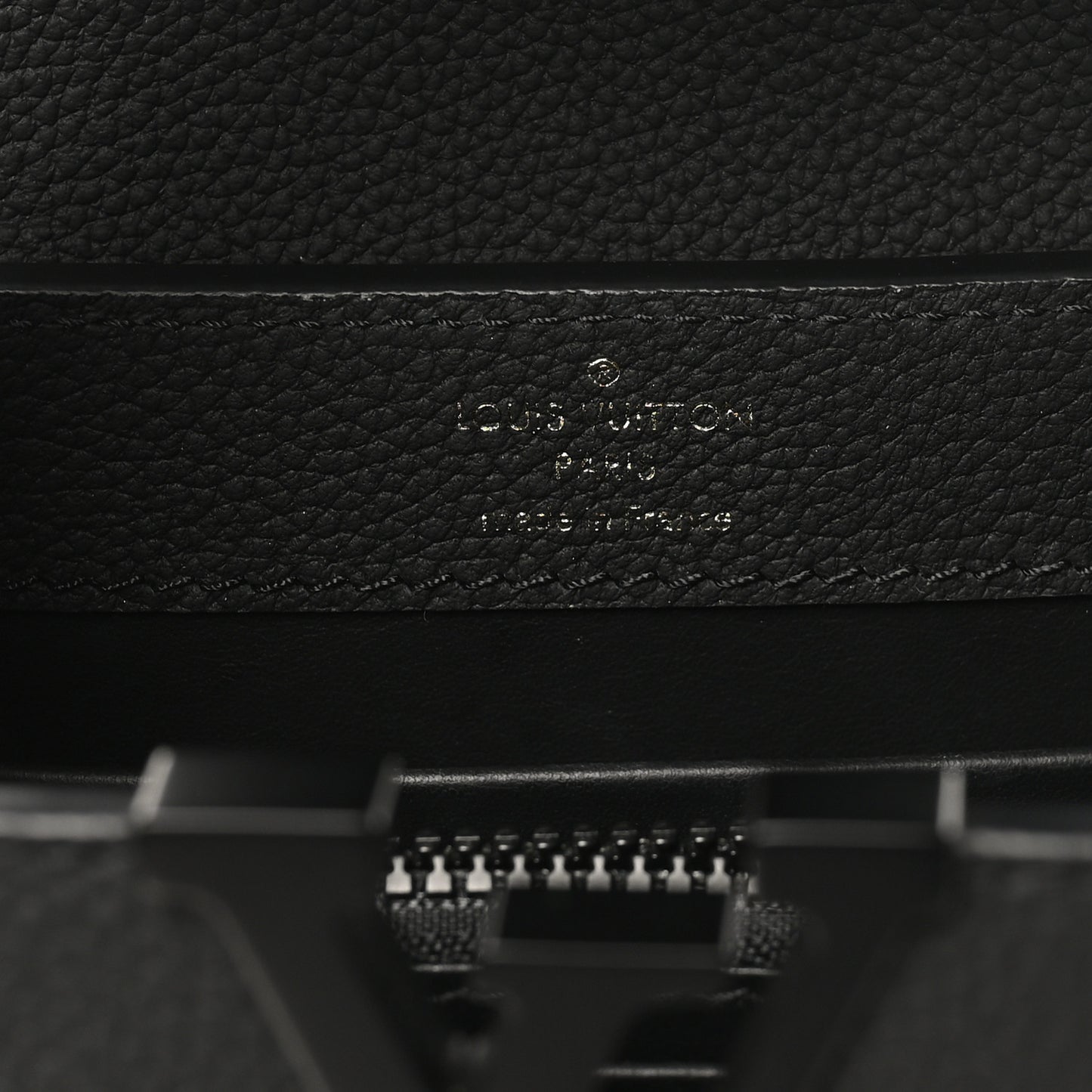 Matte Taurillon Capucines East West Mini All Black